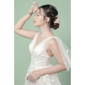 Dreamy Beauty Gallery: Capturing the Ethereal Charm of Hoang Huong in Artistic Portraits - image 25