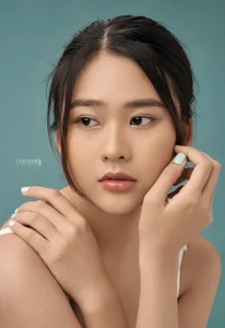 Dreamy Beauty Gallery: Capturing the Ethereal Charm of Hoang Huong in Artistic Portraits - image 12