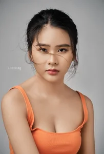 Dreamy Beauty Gallery: Capturing the Ethereal Charm of Hoang Huong in Artistic Portraits - image 17