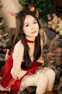 The Captivating Presence of Di Li Re Ya in YiTuYu Art Language Vol.6008: A Journey Through High-Fashion Artistry - image 3