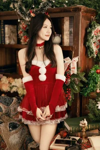 The Captivating Presence of Di Li Re Ya in YiTuYu Art Language Vol.6008: A Journey Through High-Fashion Artistry - image 4