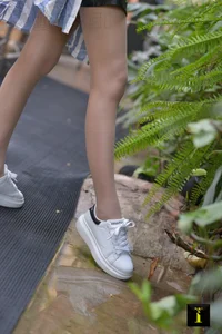 IESS Puhui 153: A Li in the Purest 34-Yard White Sneakers Collection - image 31