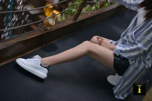 IESS Puhui 153: A Li in the Purest 34-Yard White Sneakers Collection - image 15
