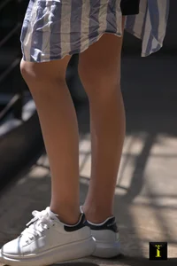 IESS Puhui 153: A Li in the Purest 34-Yard White Sneakers Collection - image 2