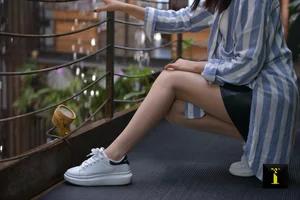 IESS Puhui 153: A Li in the Purest 34-Yard White Sneakers Collection - image 48