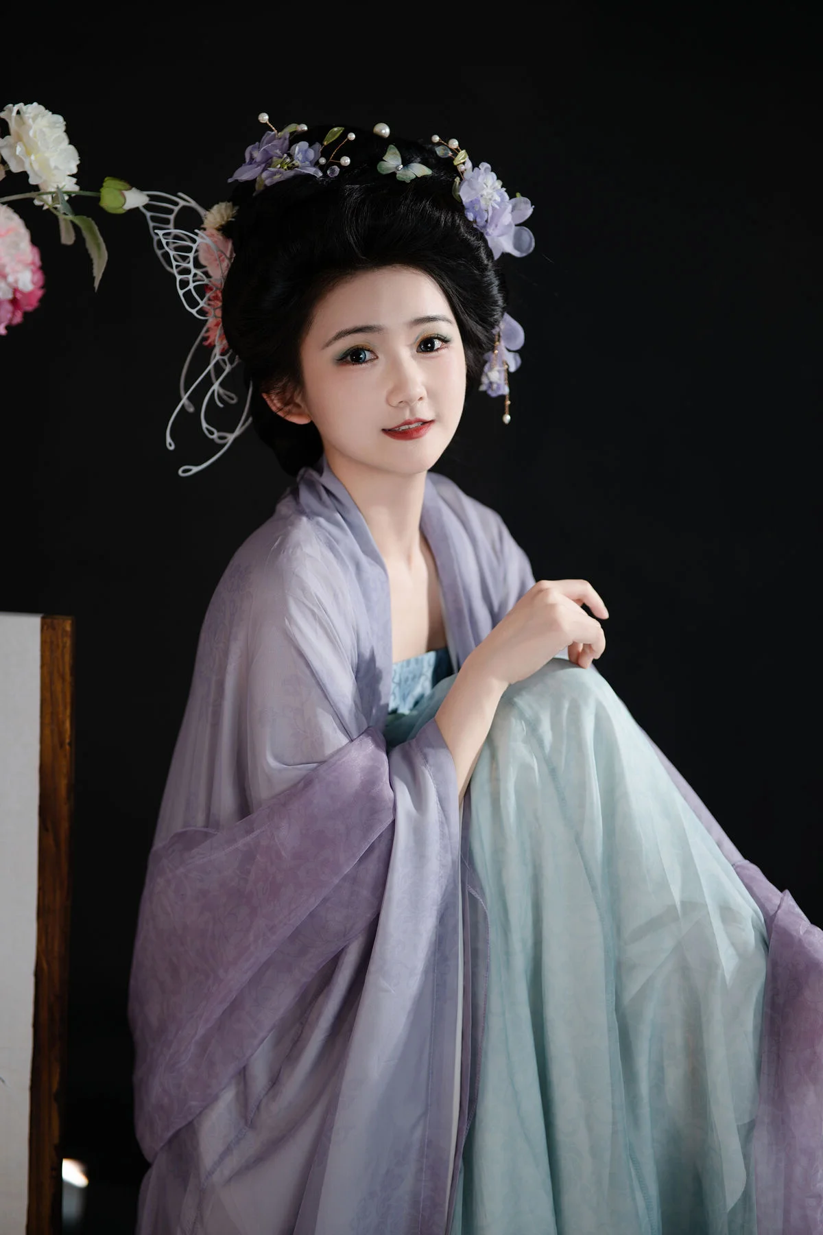 Visual Elegance with Dan Gao De Dan Dan in Vol.7254