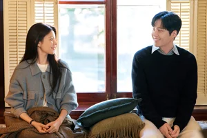 Kim Seon Ho and Go Youn Jung Spark Chemistry in New K-Drama 'Can This Love Be Translated?' - image 7