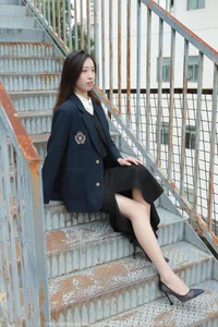 Urban Aesthetic Showcase: IESS No.1630 Featuring Xiao Jiu - image 17