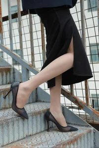 Urban Aesthetic Showcase: IESS No.1630 Featuring Xiao Jiu - image 6