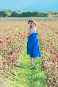 YiTuYu Art Language Vol.4899: The Stunning Visual Journey of Model Bu Zai in Modern Photography - image 17