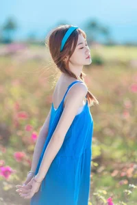 YiTuYu Art Language Vol.4899: The Stunning Visual Journey of Model Bu Zai in Modern Photography - image 11