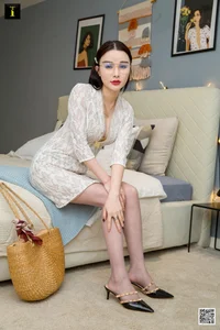 IESS Sister Miao in Deep V Lace: Sophisticated Hosiery Art - image 7