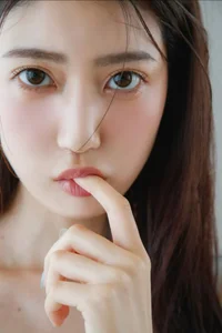 Captivating Portraits of Natsuki Abe: FRIDAY Monthly Girl 053 Exclusive Photo Collection Part 01 - Elegant Japanese Fashion and Lifestyle Photography - image 5