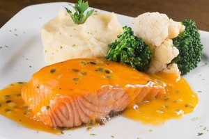 Essential Superfoods and Nutrition Tips for Enhancing Men's Health and Vitality - image 4