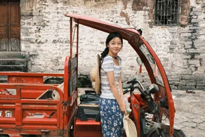 YiTuYu Art Language Vol.7841: The Enchanting Visuals of Hu Die Mei Mei - image 25