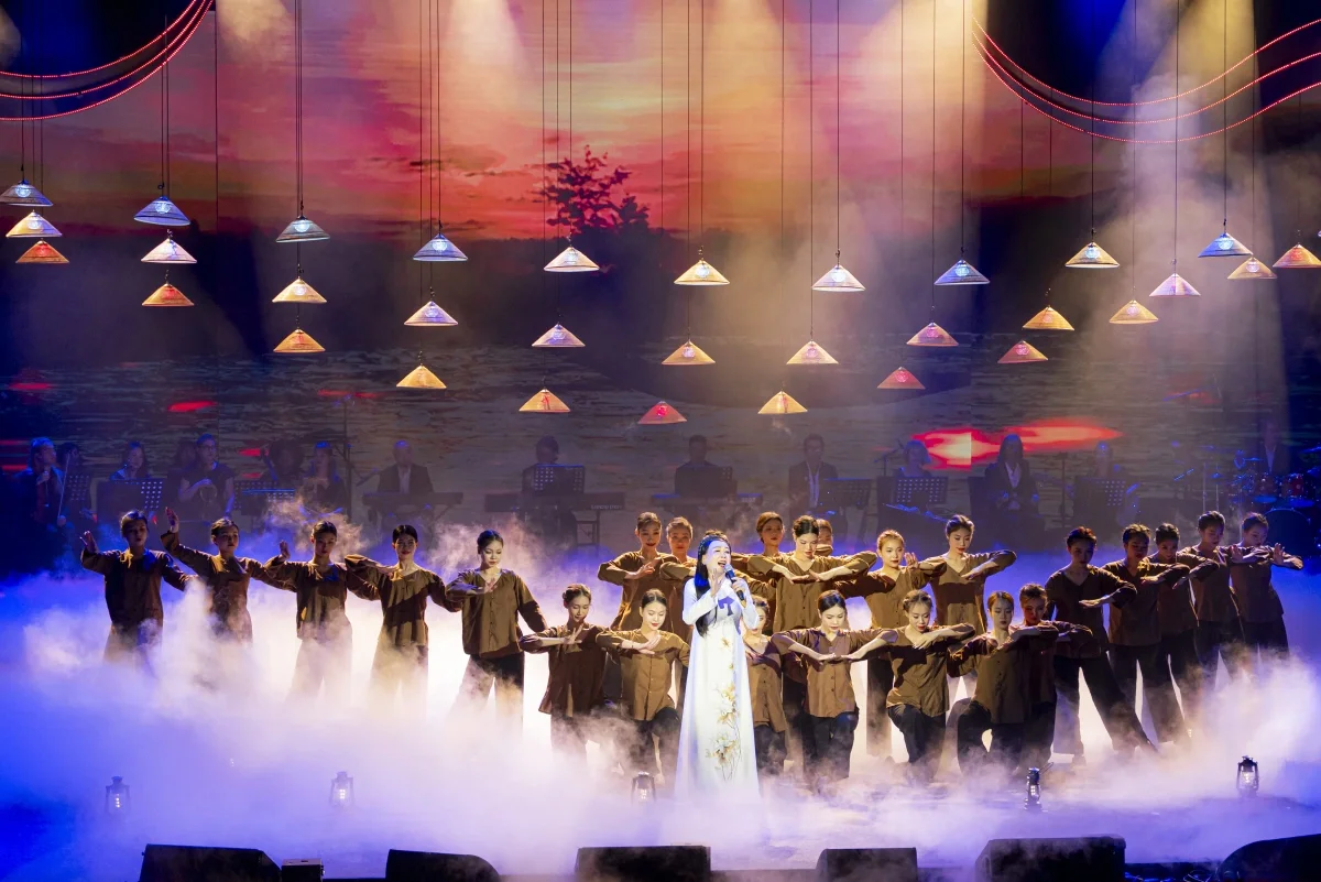 Celebrating 50 Years of Da Nang’s Liberation: Highlights from the Spectacular Anniversary Art Program