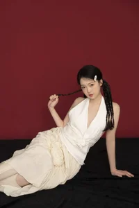 Discovering Artistic Expression in YiTuYu Art Language Vol.5788 with Model Lu Dan - image 10