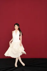 Discovering Artistic Expression in YiTuYu Art Language Vol.5788 with Model Lu Dan - image 20
