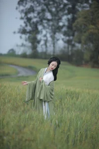 YiTuYu Art Language Vol.6794 Featuring Model Ling Zi Xi - image 2