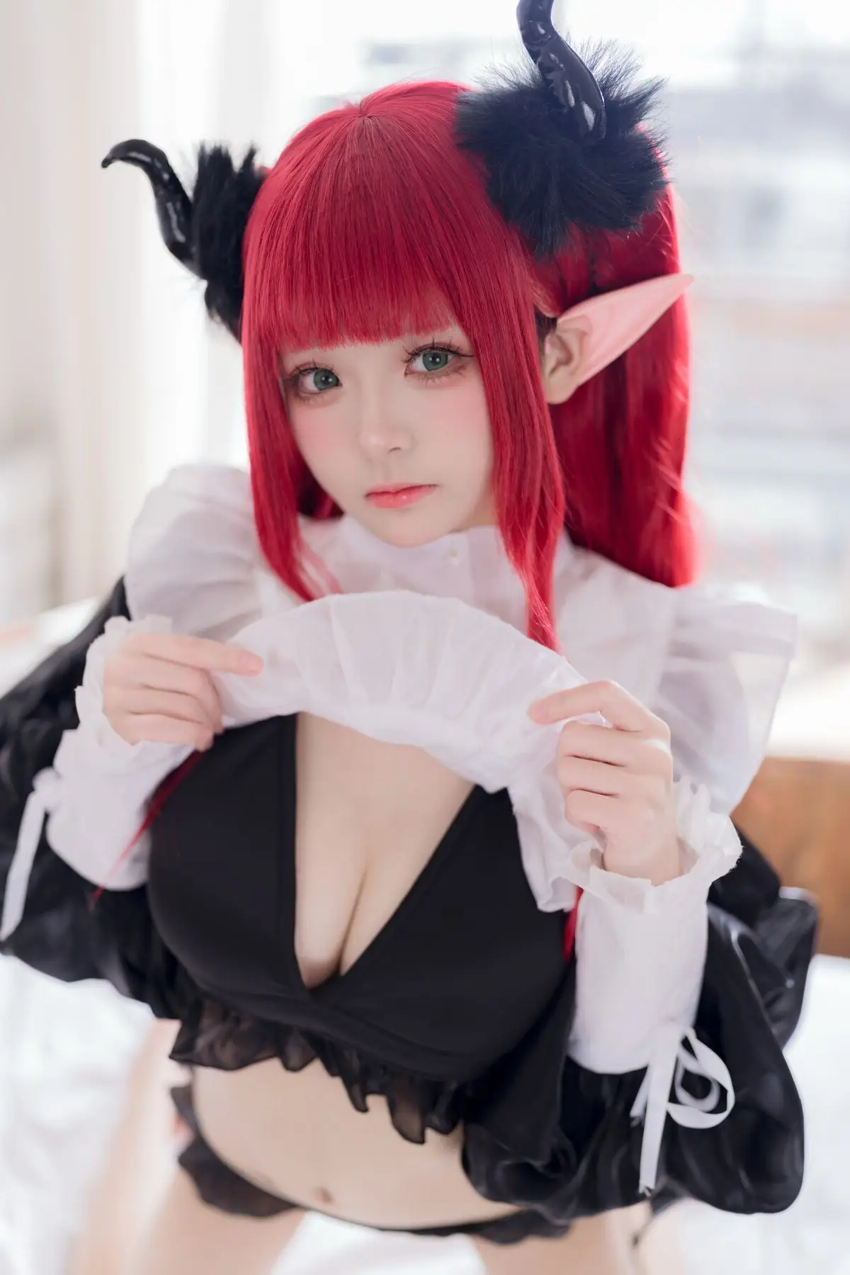 Coser Jiu Qi Miao as Liz: Enchanting Beauty & Allure (41P)