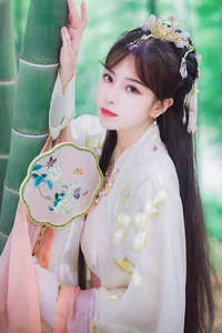 YiTuYu Art Language Vol.5707 Gong Zi Bu Huai: A Masterpiece of Contemporary Portrait Photography - image 6