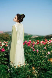 Unveiling the Sophistication of YiTuYu Art Language Vol.4607 featuring Model Yi Xuan - image 33