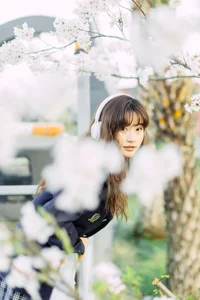 Discover the Beauty of Shi San San A in YiTuYu Art Language Vol.10088 - 19P Collection - image 18