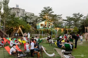 Unique Rooftop Cafe Experiences: A New Trend in Urban Tourism - image 5
