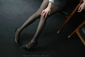 IESS Special Gallery: Wen Xin Returns with Timeless Elegance and Style - image 2