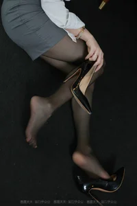 IESS Special Gallery: Wen Xin Returns with Timeless Elegance and Style - image 82