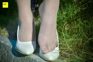 Jia Zhen Pink Skirt and Silk Stockings - IESS SXJ NO.170 Gallery - image 36