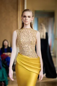 Elegant Evening Gown Designs That Enhance Feminine Beauty and Seductive Charm for Special Occasions - image 2