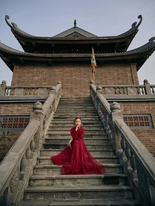 Elegant Vietnamese Ao Dai: Lunar New Year Traditional Fashion Inspiration by Hoang Thuy Linh in a Classic Heritage Setting - image 5