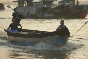 Exploring the Authentic Charm of Long Xuyen Floating Market in Vietnam - image 0