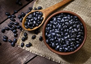 Nutritional Vitality: The Health Benefits of Traditional Pig Tail Stew with Black Beans - image 2