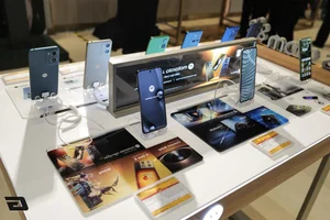 Motorola Signature and Edge 70 Debut: Snapdragon 8 Gen 5 Power Meets Ultra-Thin 5.99mm Design - image 0