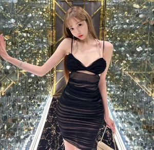 Global Influence and Timeless Style: The Rise of Hong Kong’s Top Fashion Icons - image 2