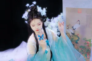 Soft Urban Elegance: Capturing the Ethereal Beauty of Yun Duo’s Aesthetic Journey - image 5