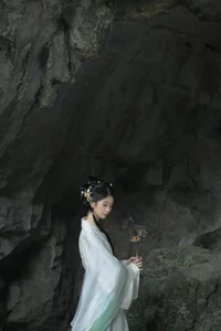 Captivating Visuals in YiTuYu Art Language Vol.6440 with Model Xi Xi - image 23