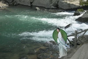 Captivating Visuals in YiTuYu Art Language Vol.6440 with Model Xi Xi - image 1
