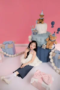 Anna and Lisa: The Adorable Doll-Like Daughters of Khanh Thi and Phan Hien - image 5