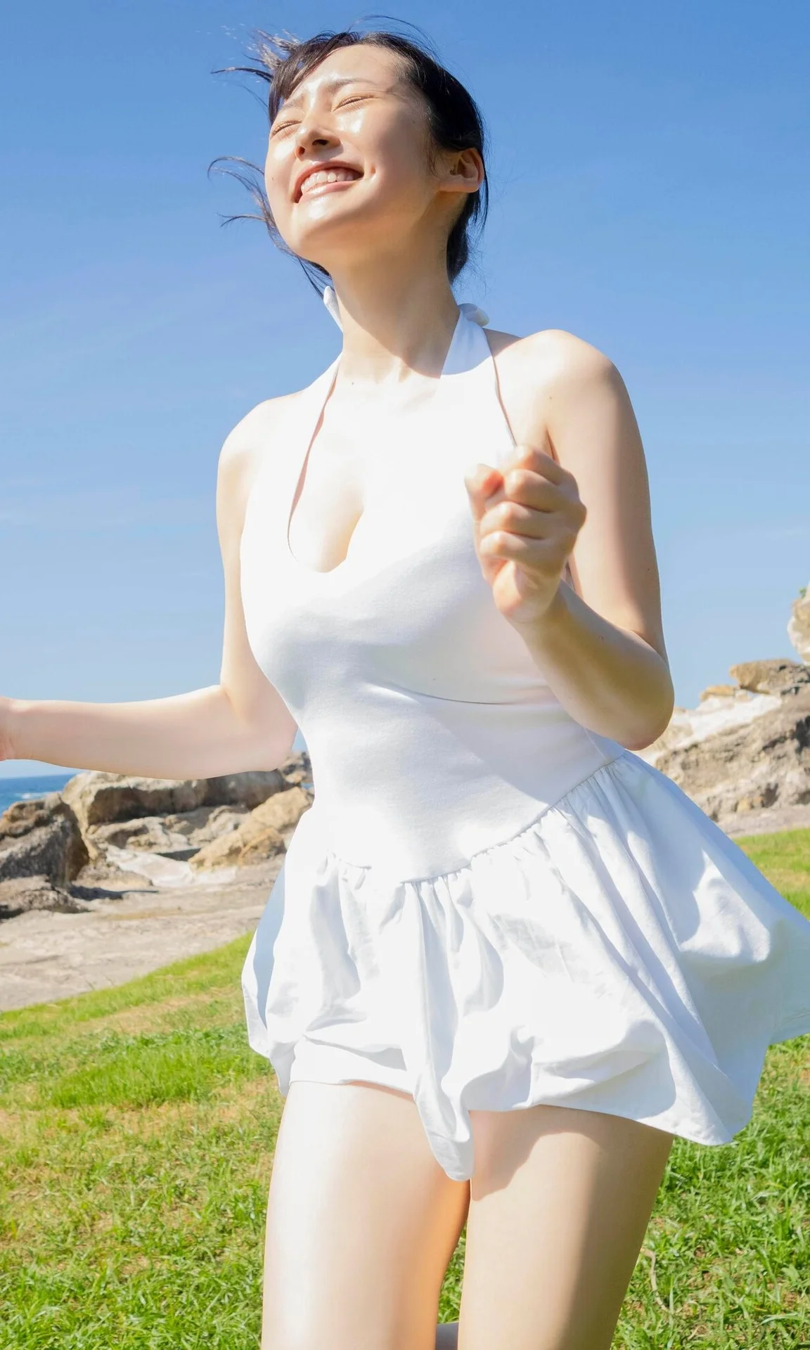 Miu Shirahama Digital Photo Book: The Promise of That Day and Adult Answers