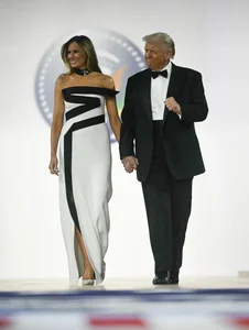 Iconic Fashion Choices of US First Ladies at Presidential Inaugurations Throughout History - image 12