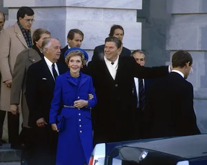 Iconic Fashion Choices of US First Ladies at Presidential Inaugurations Throughout History - image 6