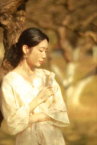 Elegant Urban Style with Xiao Bai: YiTuYu Art Language Vol.6468 Visual Story - image 1