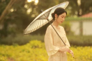 Elegant Urban Style with Xiao Bai: YiTuYu Art Language Vol.6468 Visual Story - image 2