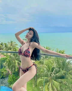 Gon Pink Bikini Collection: Exploring the Bold and Radiant Style of the Famous TikTok Influencer - image 12