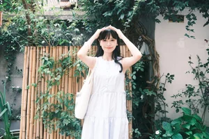 YiTuYu Art Language Vol.4714: Urban Elegance Featuring Yan Yun Lin Er - image 27