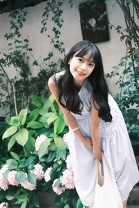 YiTuYu Art Language Vol.4714: Urban Elegance Featuring Yan Yun Lin Er - image 18