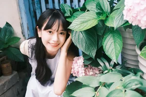 YiTuYu Art Language Vol.4714: Urban Elegance Featuring Yan Yun Lin Er - image 12